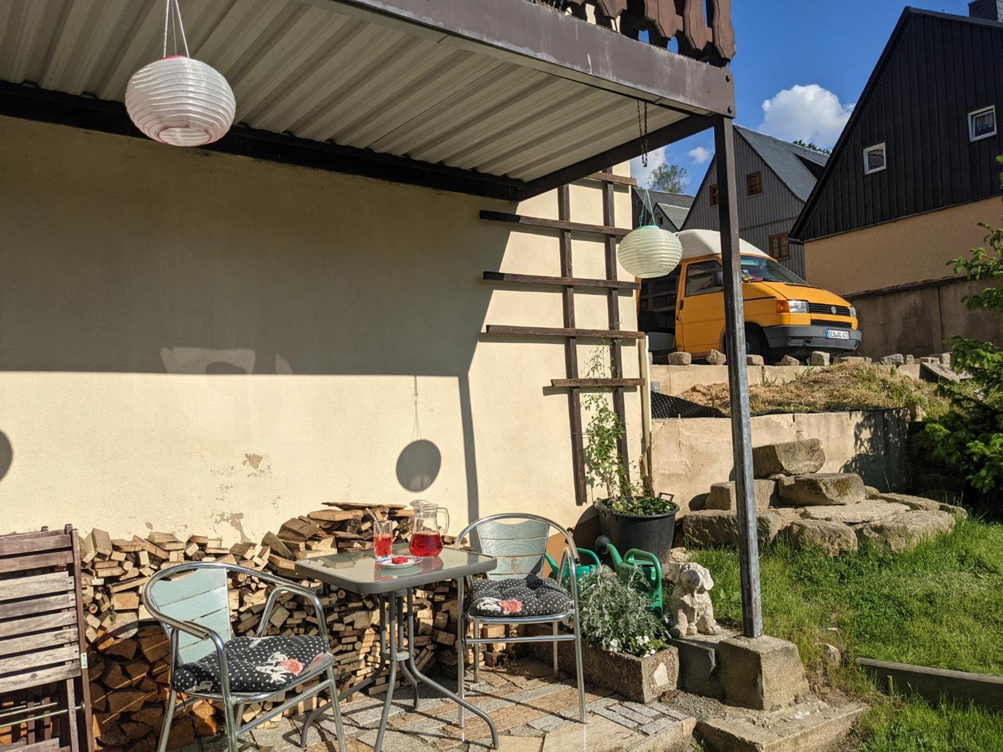 Famzi - Urlaubsmagie - Familienwohnung Mit Gemeinschaftsgarten, -Sauna & -Pool Sebnitz Exterior photo